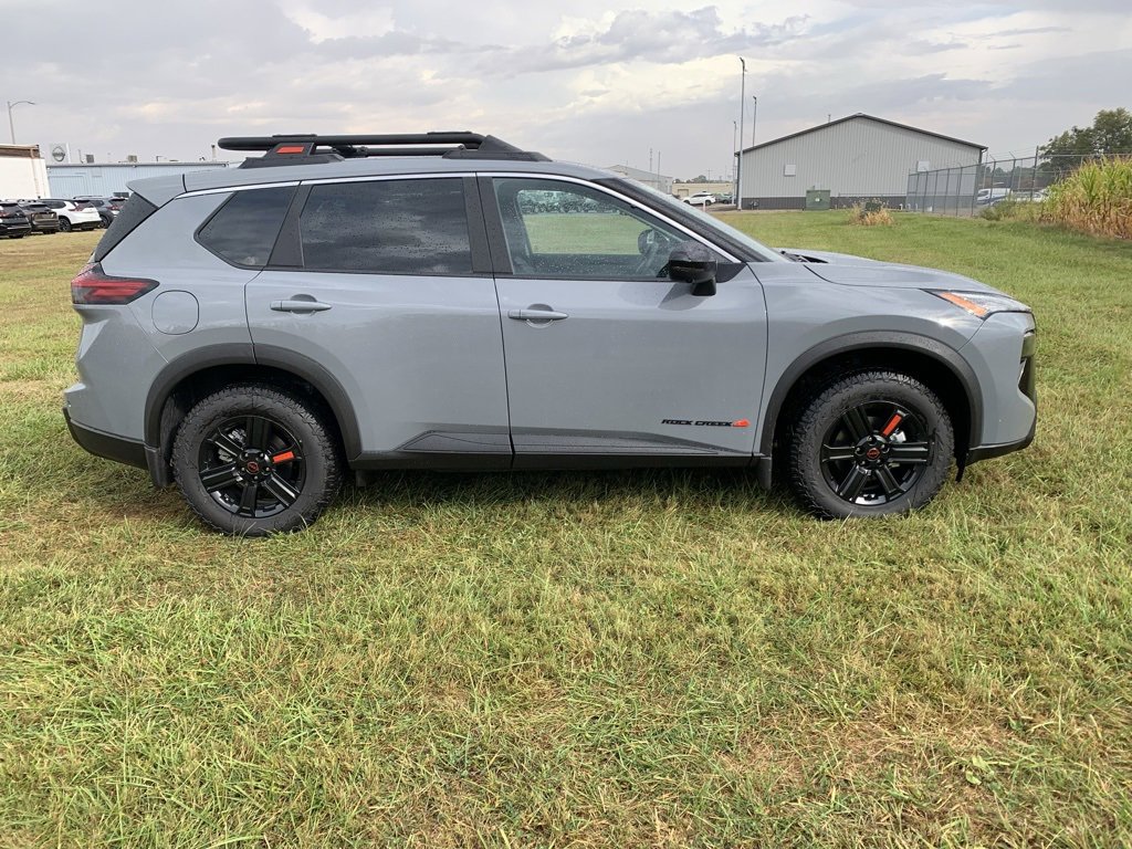 New 2026 Nissan Rogue SV image 4