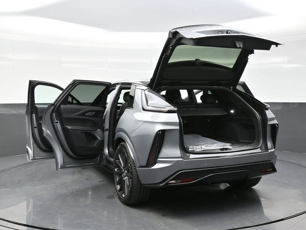 New 2026 Cadillac Lyriq V w/ LPO, Floor Liner Package AWD/4WD image 37