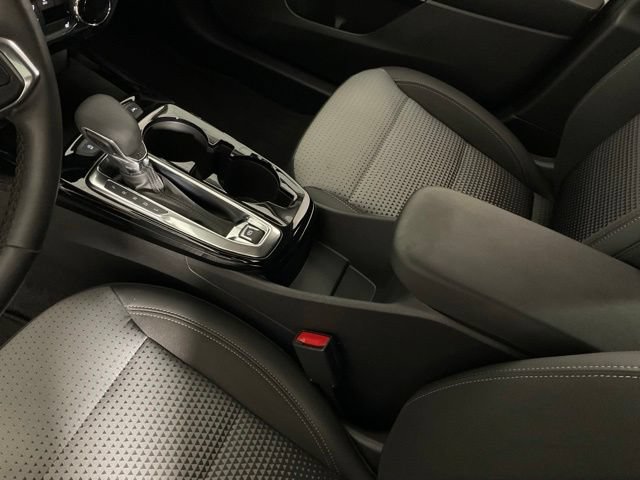 Used 2024 Chevrolet Trax LT w/ Driver Confidence Package FWD image 16