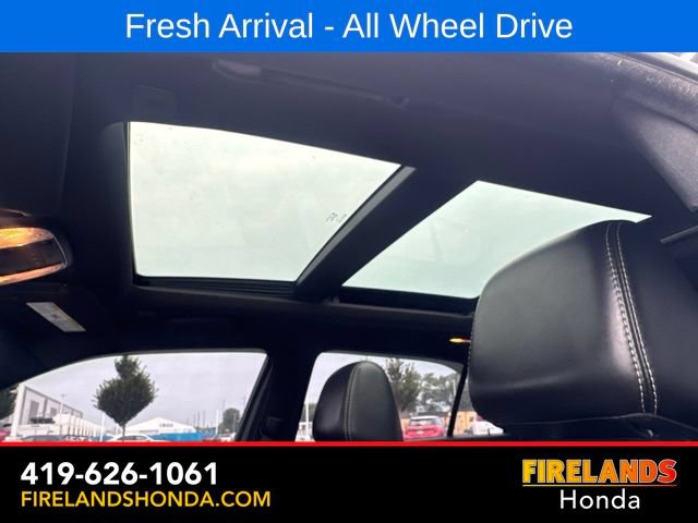 Used 2017 Chrysler 300 S w/ 300S Premium Group AWD/4WD image 30