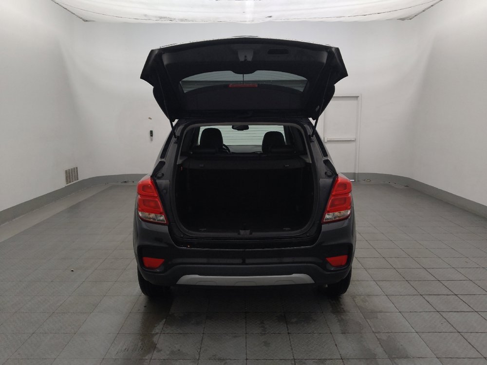 Used 2020 Chevrolet Trax LT w/ LT Convenience Package FWD image 29