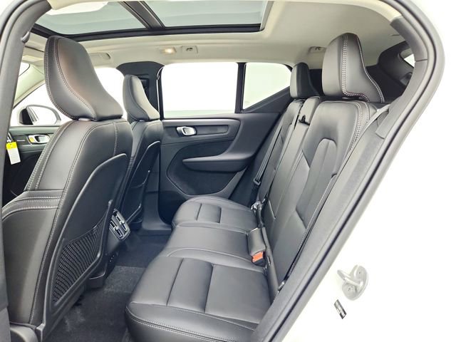 New 2026 Volvo XC40 B5 Ultra w/ Climate Package image 26