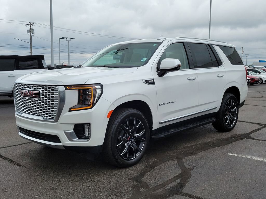 Used 2023 GMC Yukon Denali w/ LPO, Floor Liner Package AWD/4WD image 8