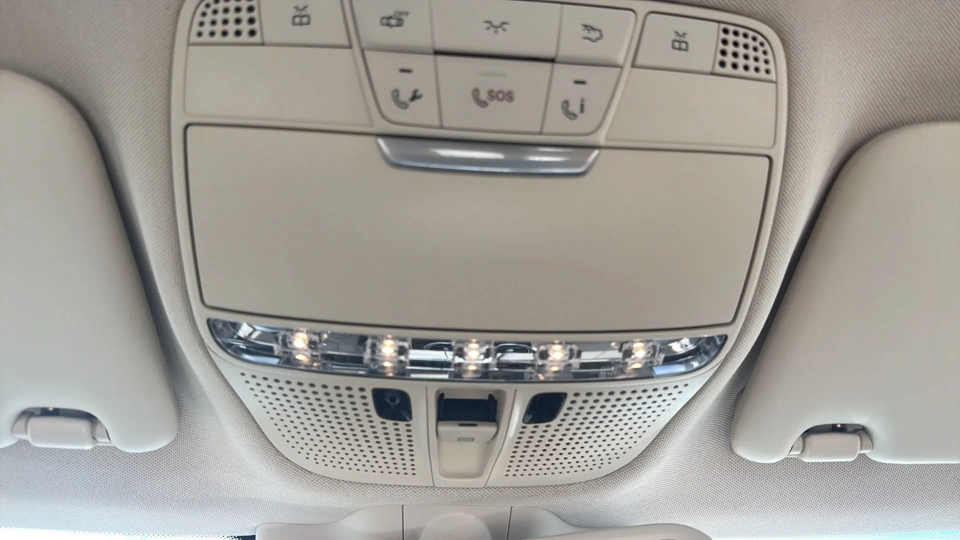 Used 2017 Mercedes-Benz C 300 Sedan image 15