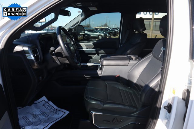 Used 2025 Ford F250 Platinum image 5