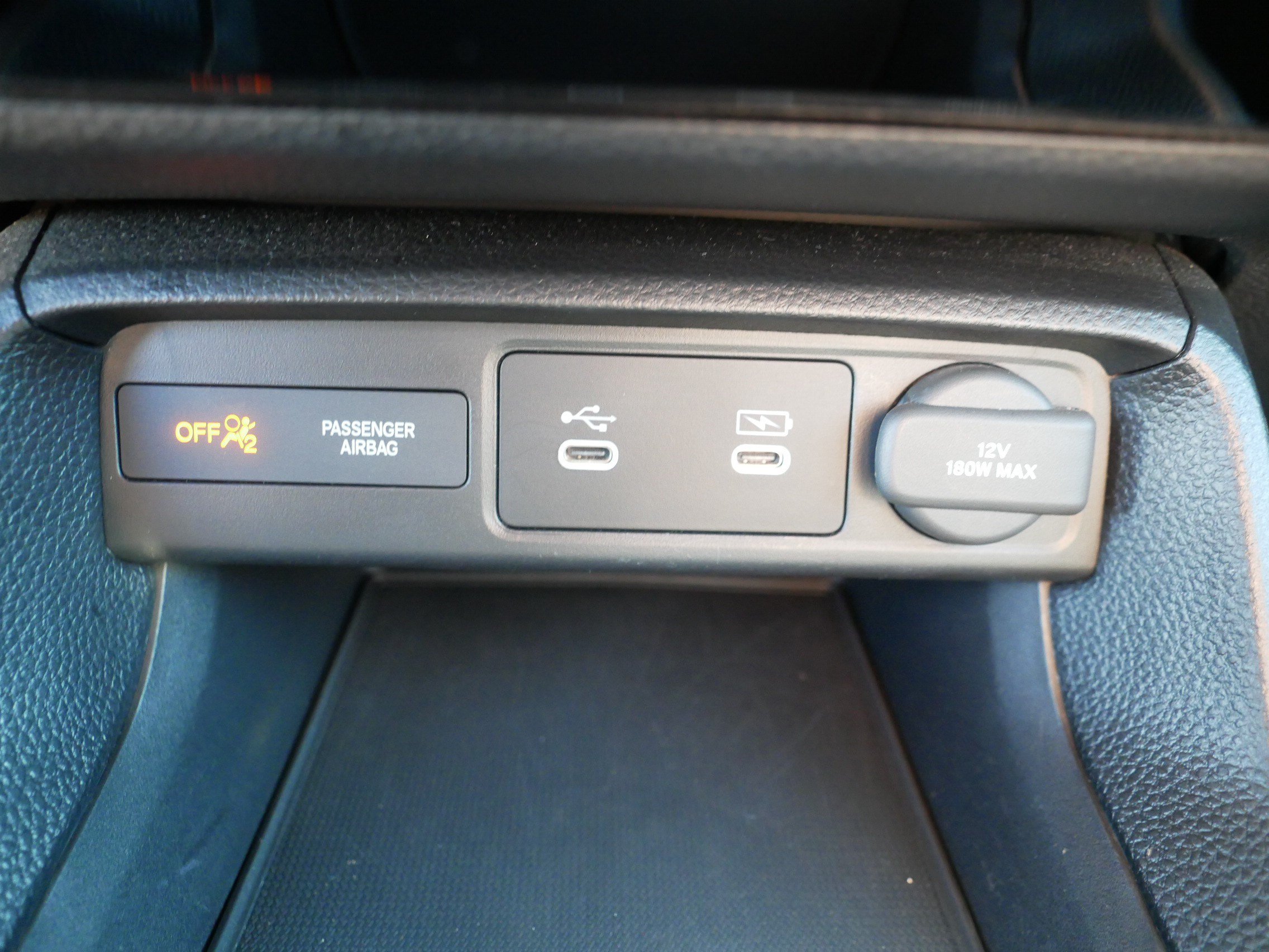 Used 2025 Honda Civic Sport image 32