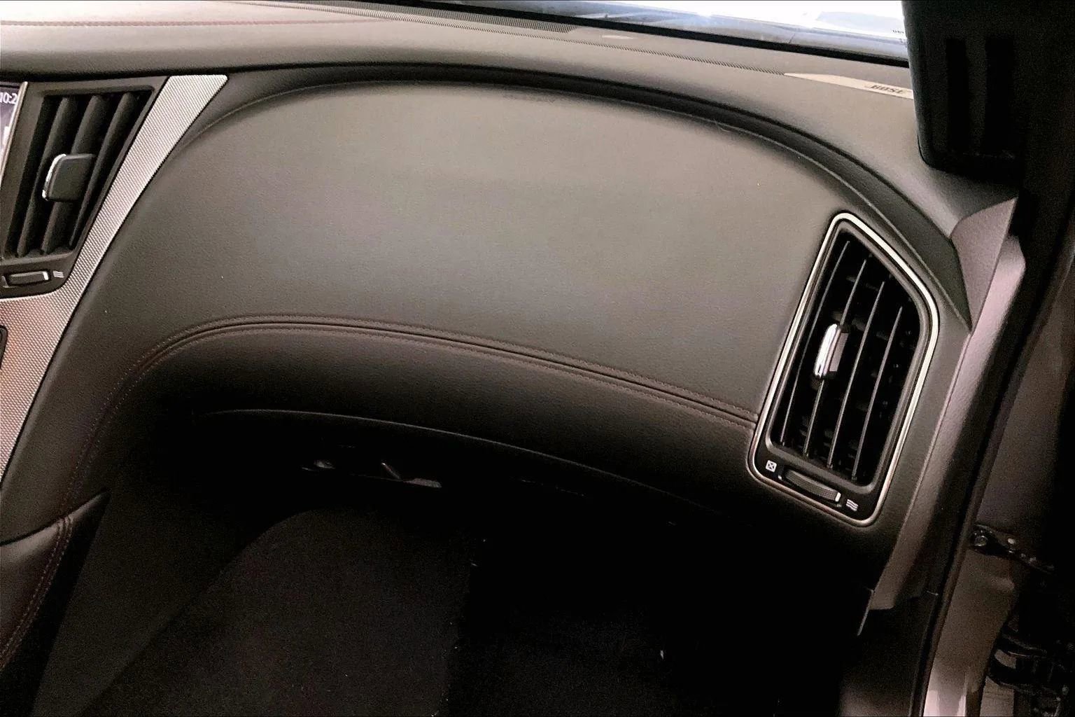 Used 2018 INFINITI Q50 Red Sport 400 w/ Sensory Package (Sport) image 16