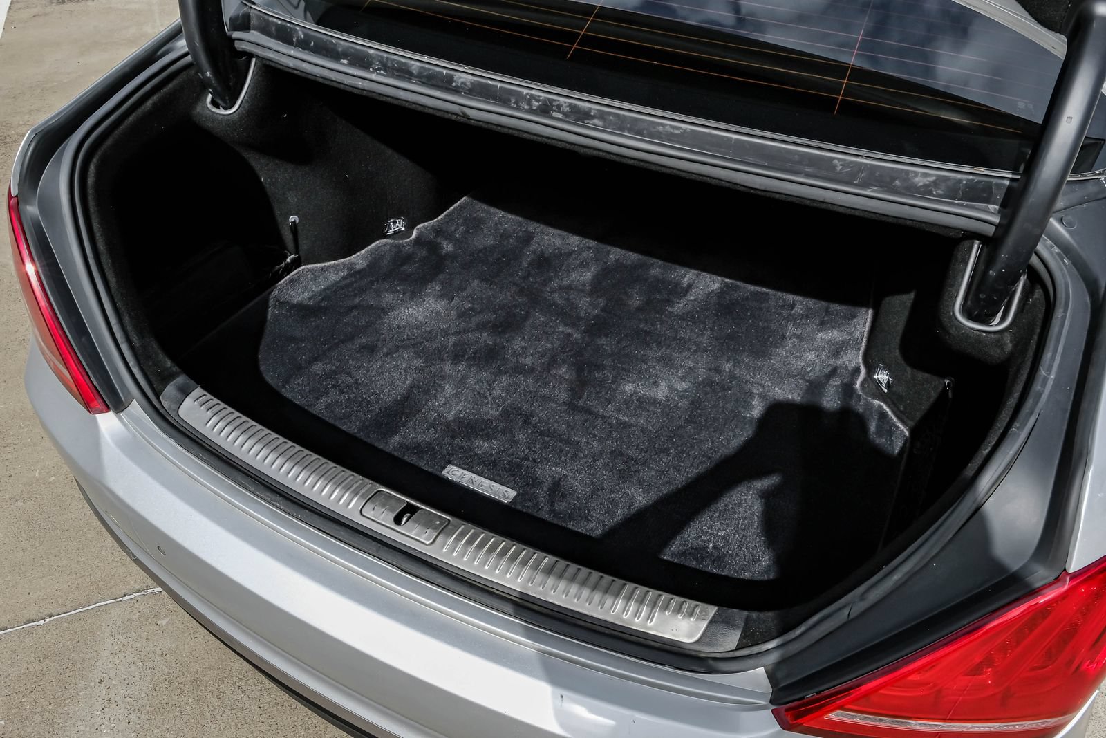 Used 2019 Genesis G90 5.0 Ultimate RWD image 58