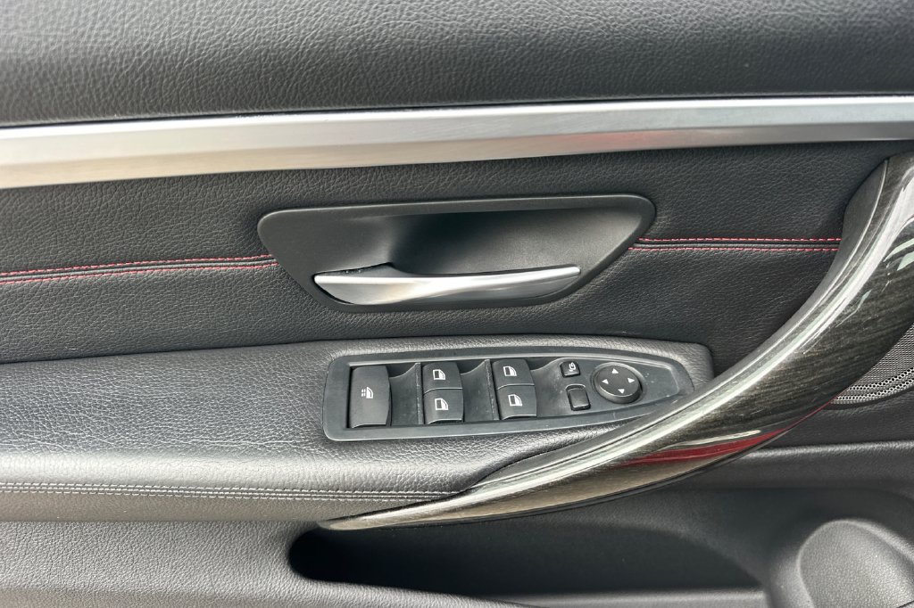 Used 2016 BMW 435i Convertible RWD image 11