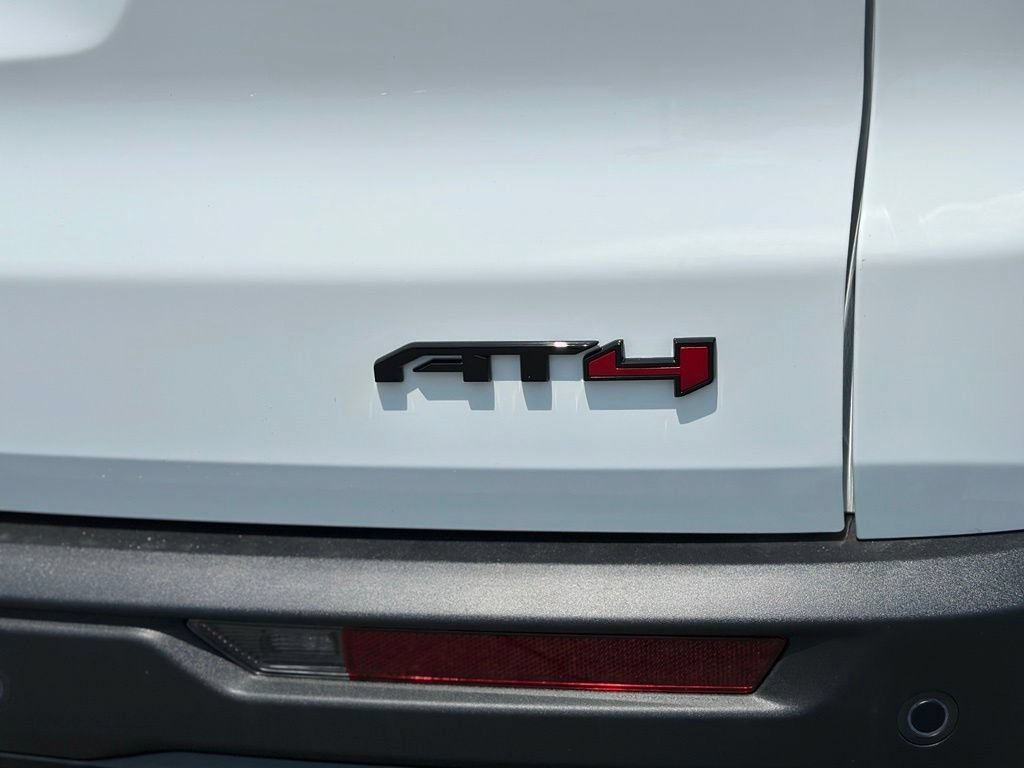 New 2026 GMC Acadia AT4 w/ Luxury Package AWD/4WD image 37