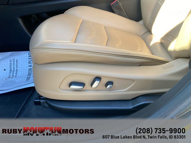 Used 2020 Cadillac XT5 Premium Luxury w/ Platinum Package AWD/4WD image 14