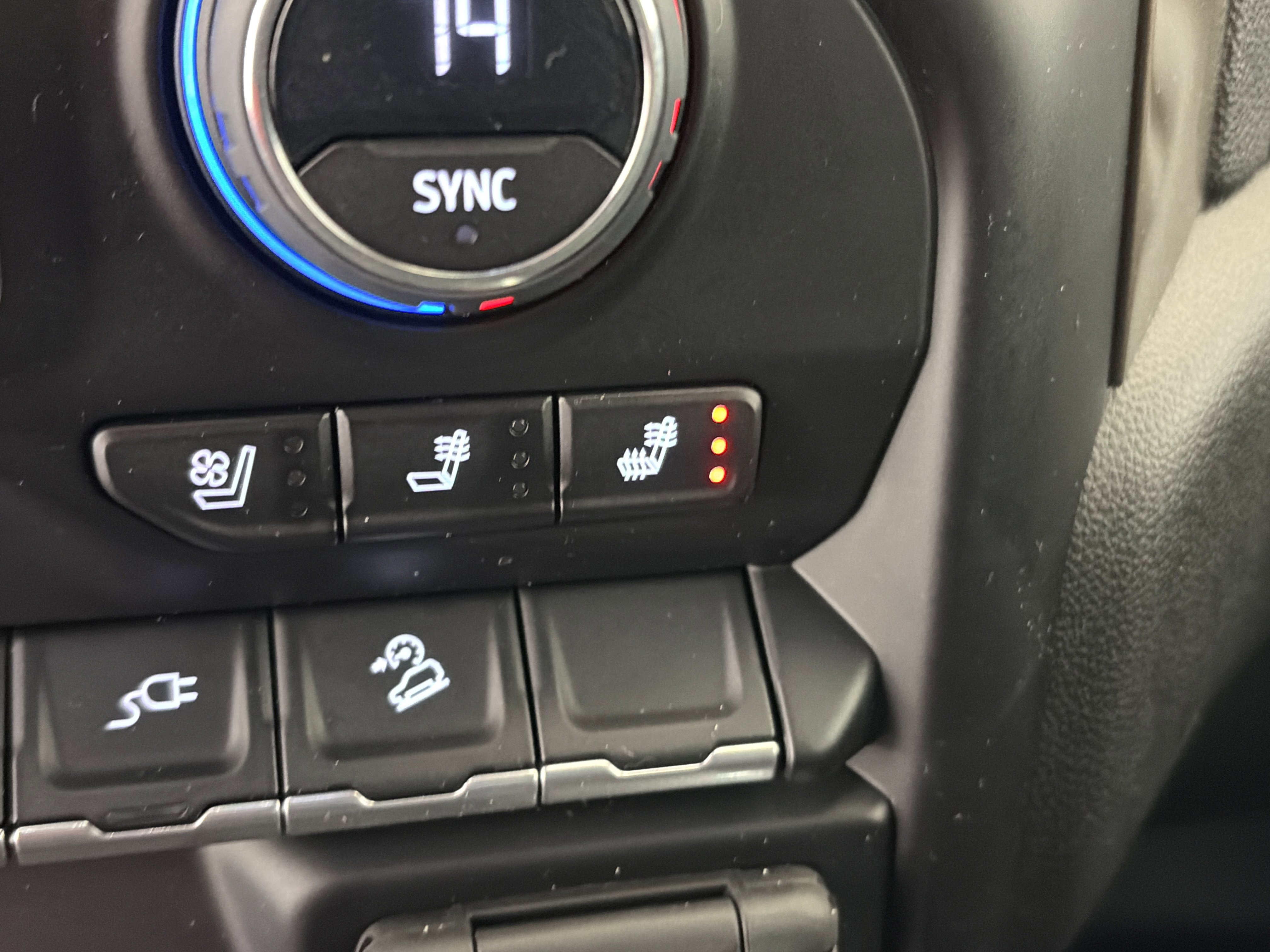 Certified 2023 Chevrolet Silverado 3500 High Country image 33