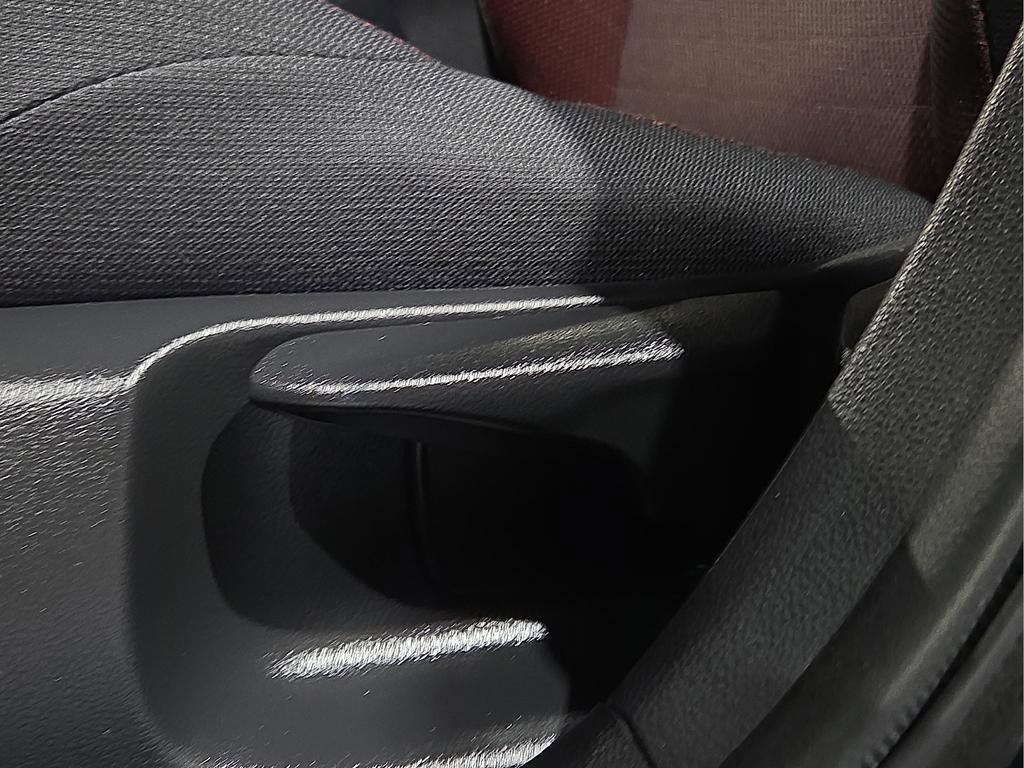 Certified 2025 Toyota Corolla SE image 19