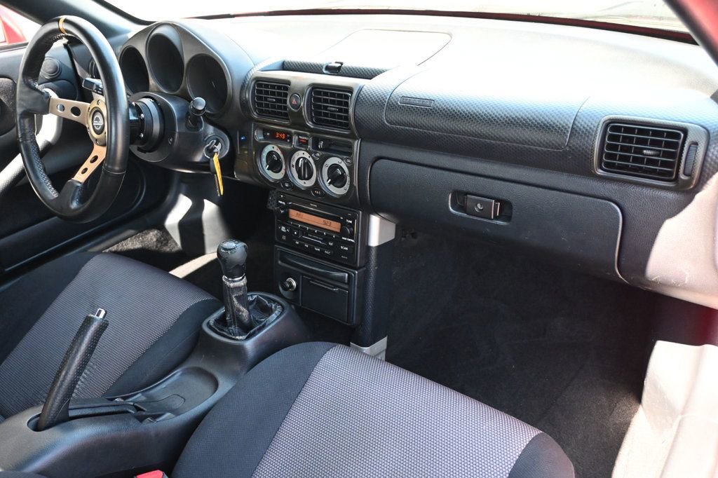 Used 2002 Toyota MR2 image 9