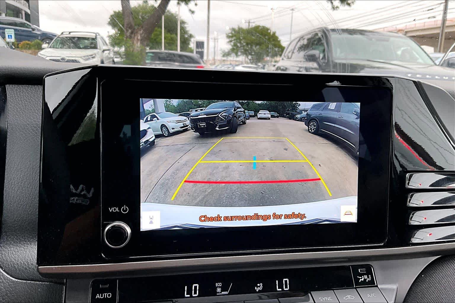 Used 2026 Toyota Camry LE FWD image 28