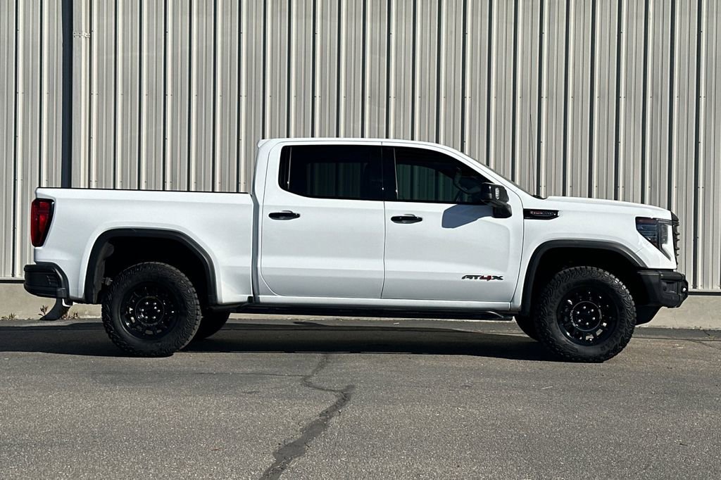 Used 2023 GMC Sierra 1500 AT4X w/ AT4X AEV Edition AWD/4WD image 3