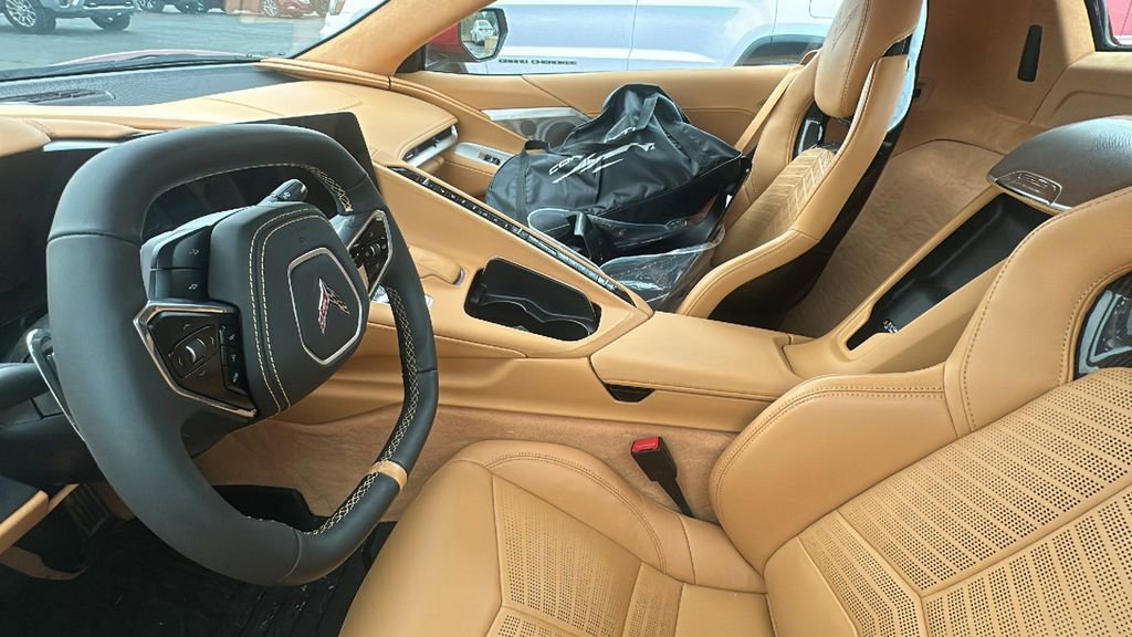 Used 2024 Chevrolet Corvette Stingray Premium Conv w/ Z51 Performance Package image 11