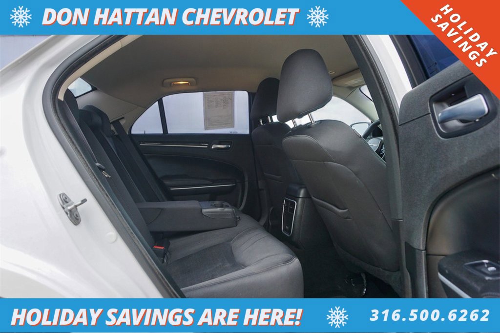 Used 2023 Chrysler 300 Touring w/ Sport Appearance Package image 20