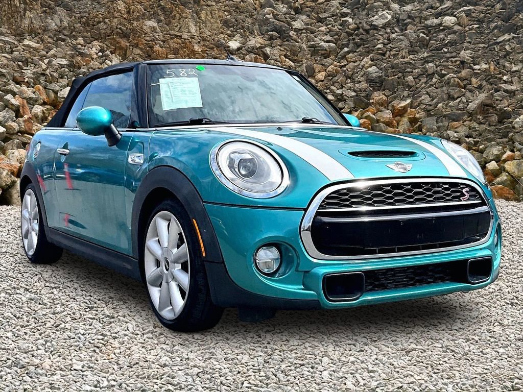 Used 2018 MINI Cooper S image 10