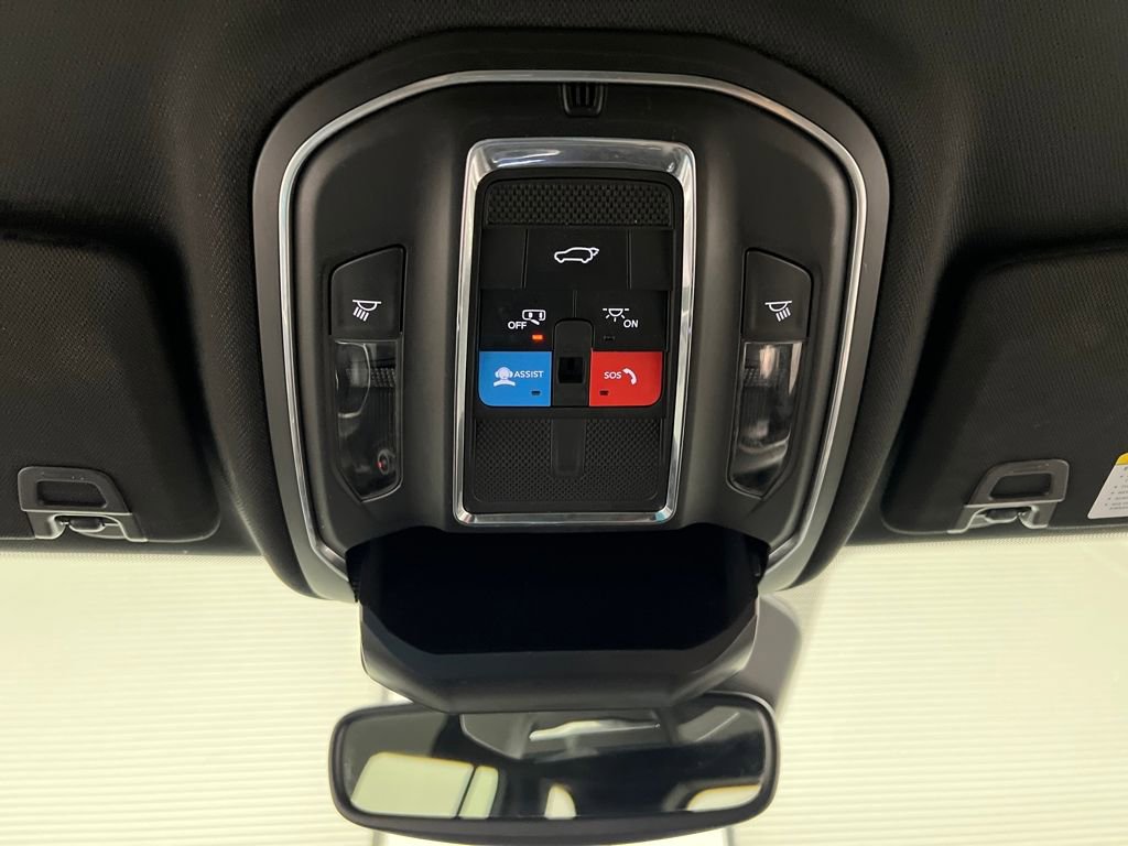 Used 2024 Jeep Grand Cherokee Altitude image 60