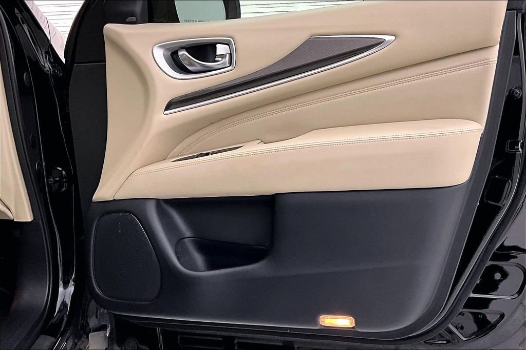 Used 2020 INFINITI QX60 Luxe w/ Essential Package image 25