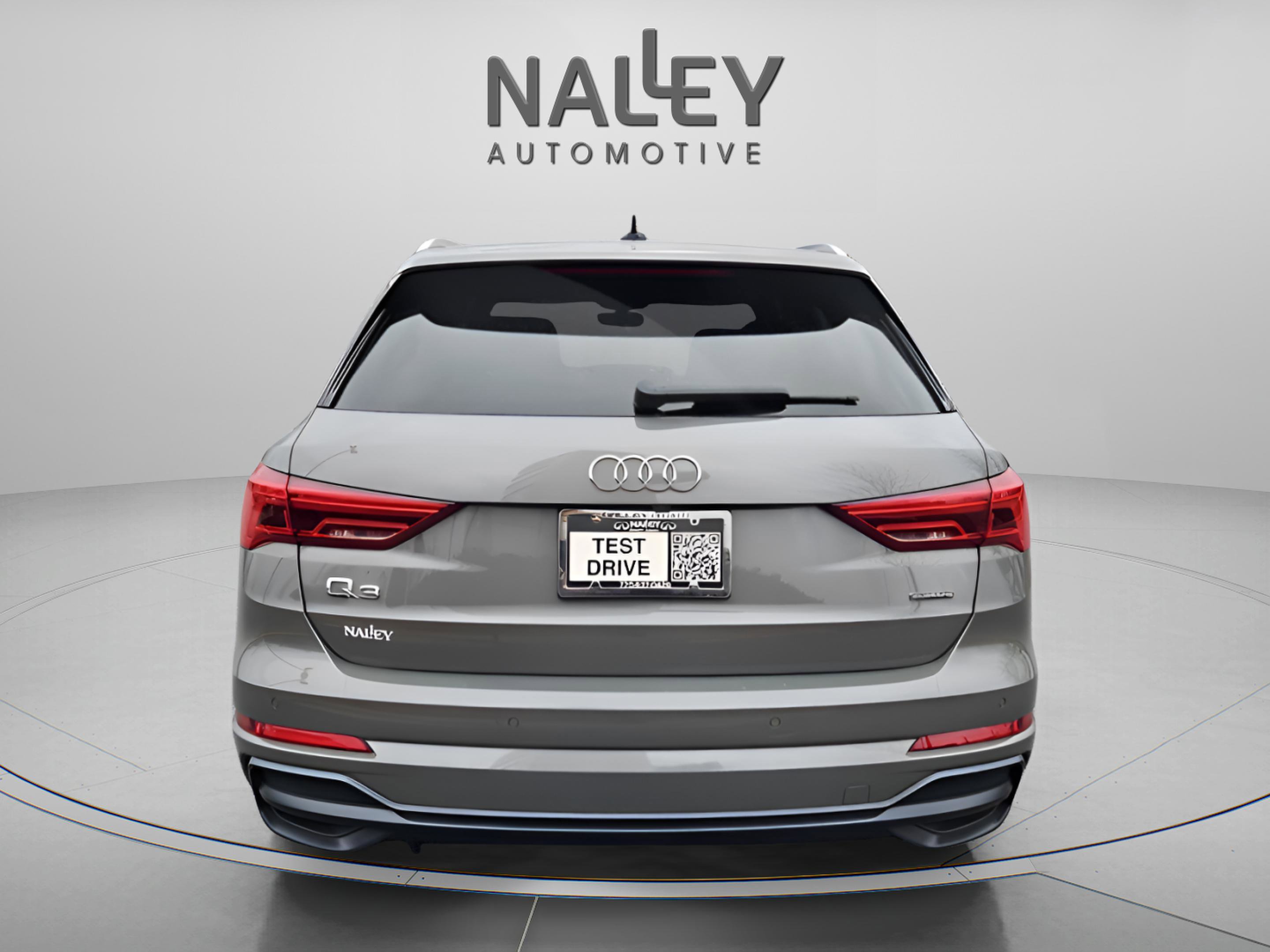 Used 2020 Audi Q3 2.0T Premium w/ Convenience Package image 6