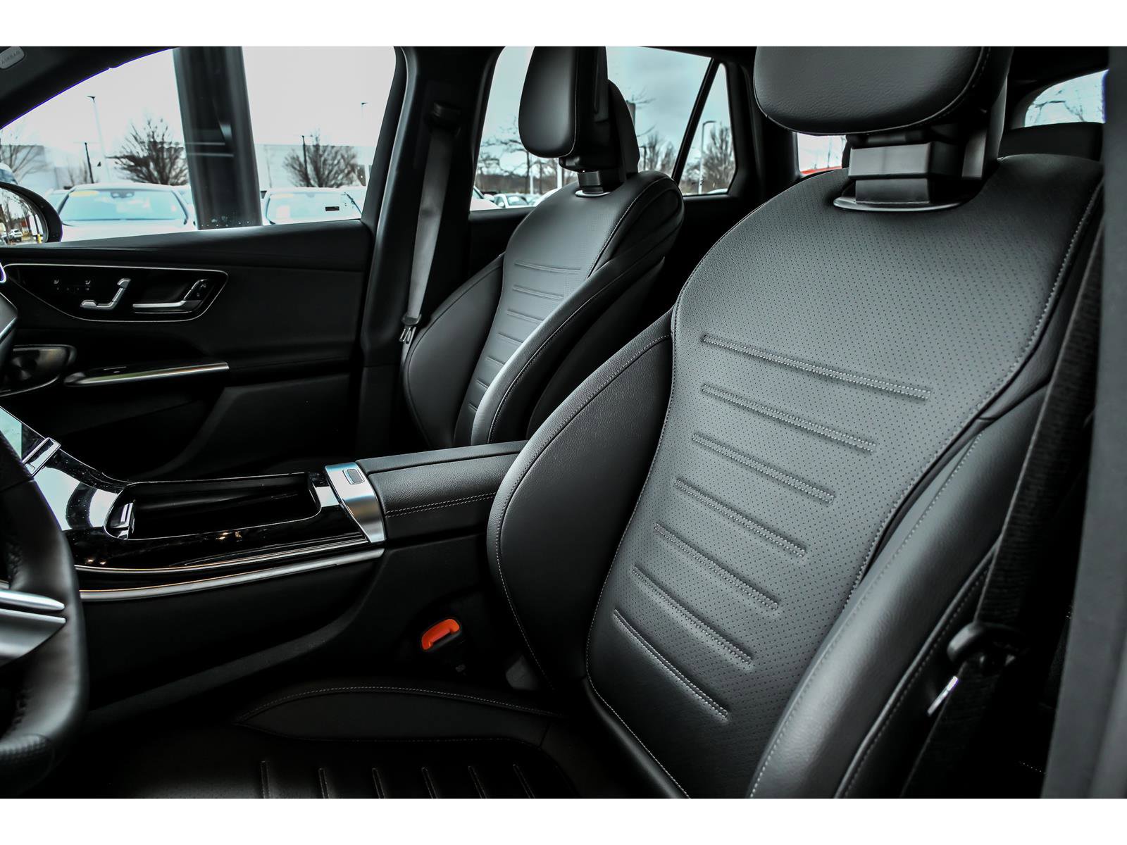 Certified 2026 Mercedes-Benz GLC 300 4MATIC image 12