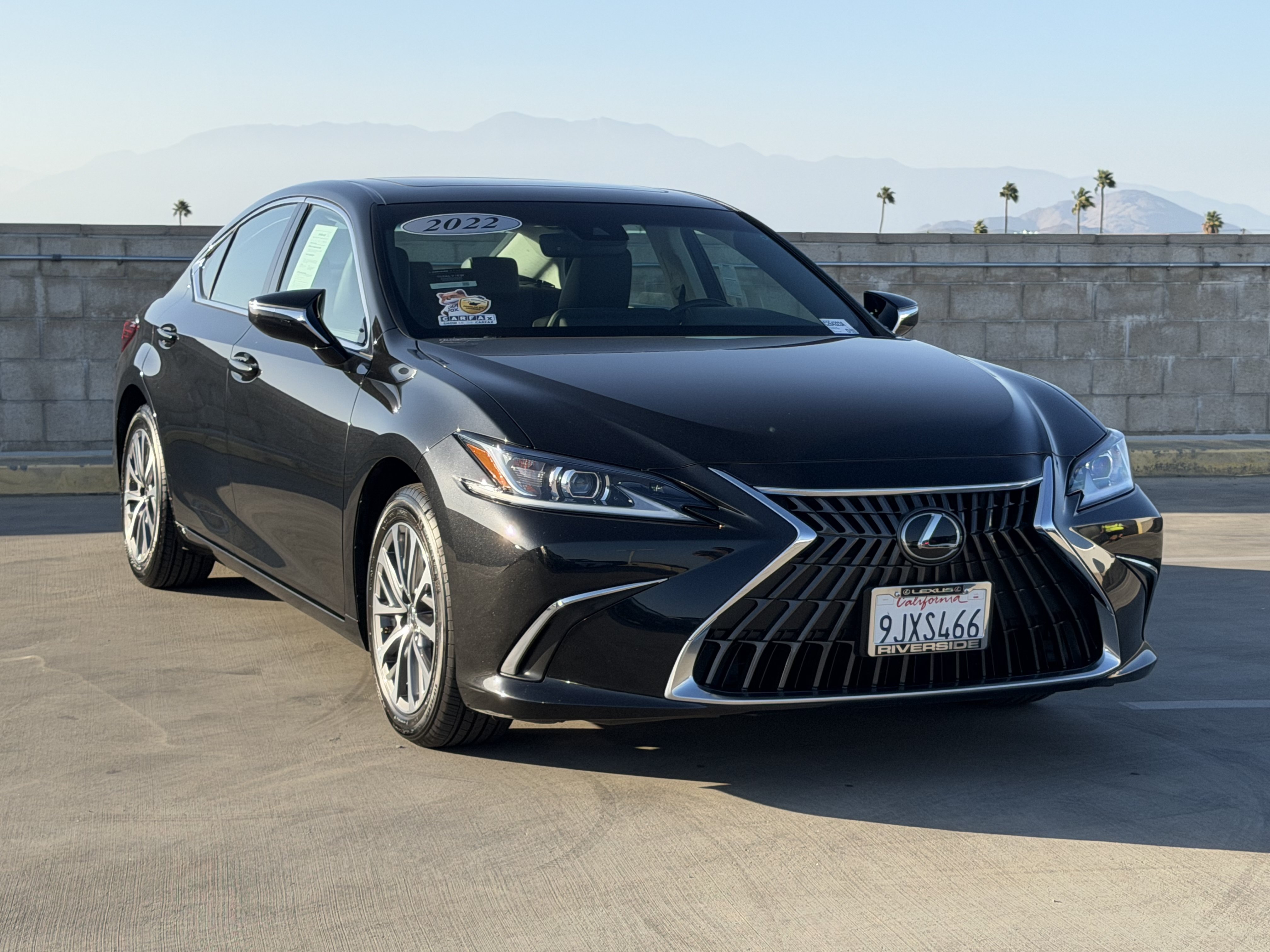 Certified 2024 Lexus ES 350 w/ Accessory Package (Z1) FWD image 2