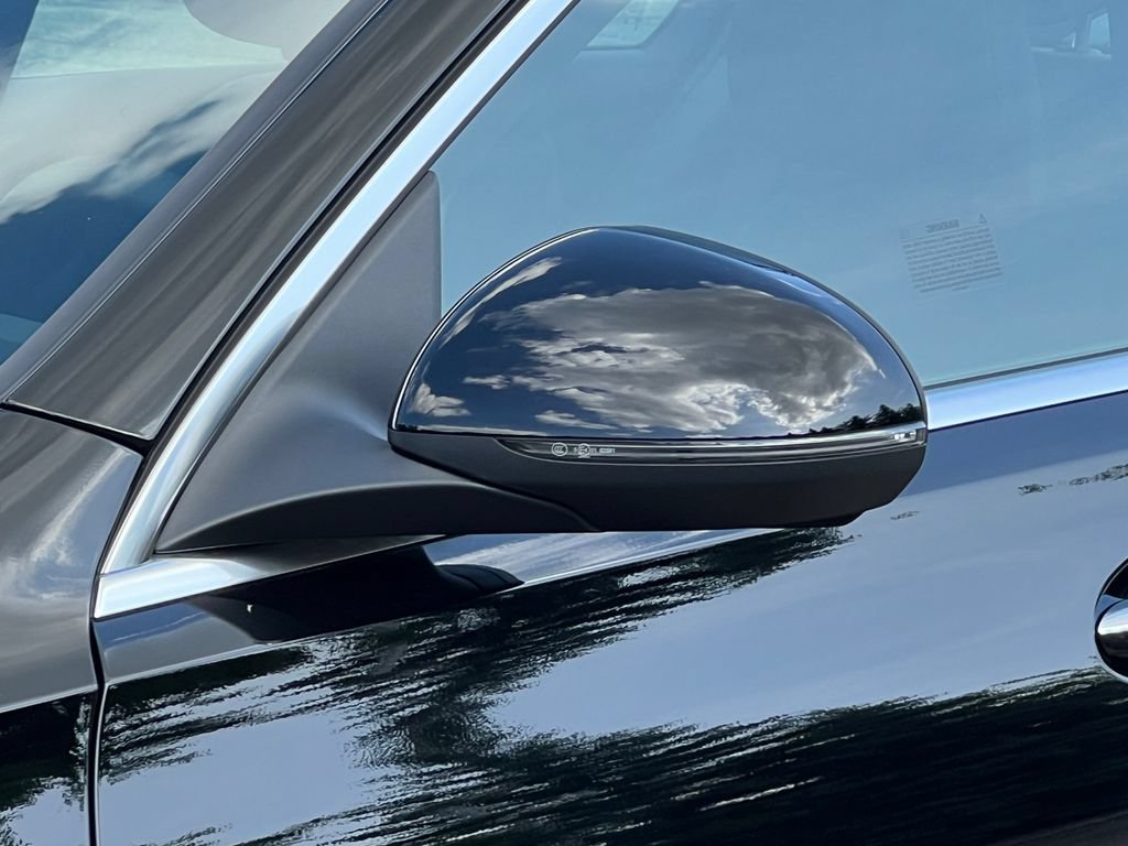 New 2025 Mercedes-Benz C 300 4MATIC Sedan image 9