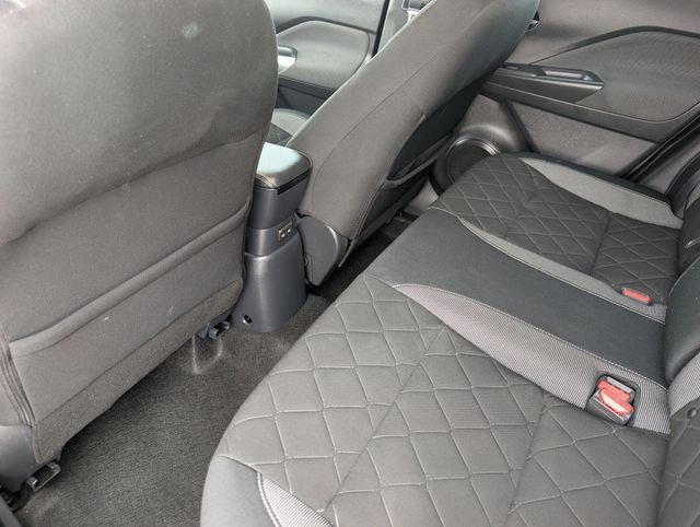 Used 2019 Nissan Kicks SV image 15