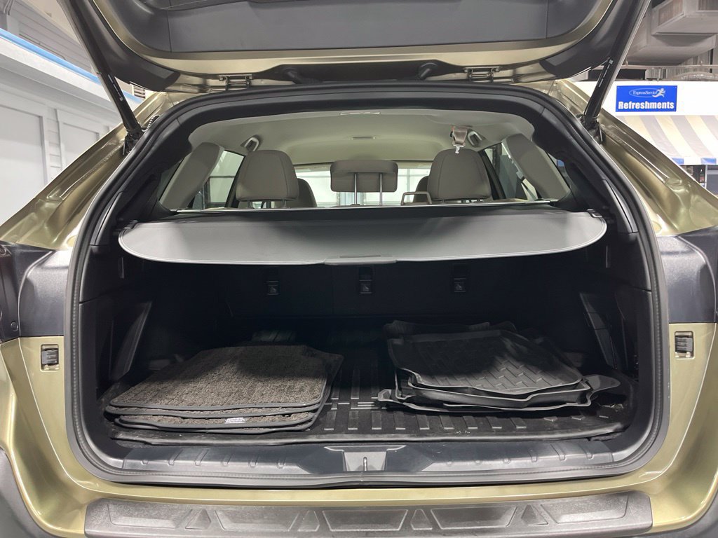 Certified 2024 Subaru Outback Premium w/ Popular Package #1A AWD/4WD image 37