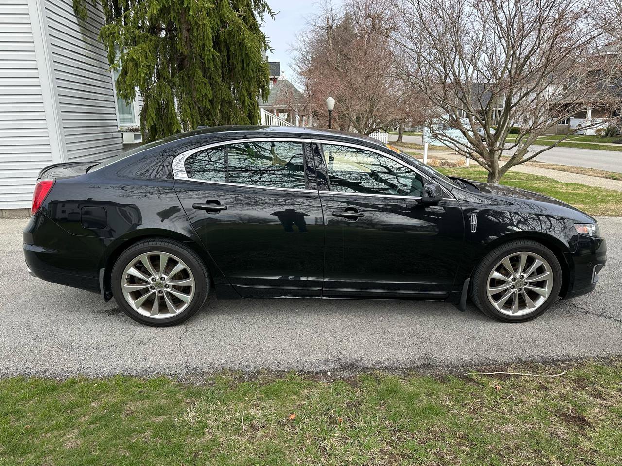 Used 2011 Lincoln MKS AWD w/ 201A Rapid Spec Order Code image 8