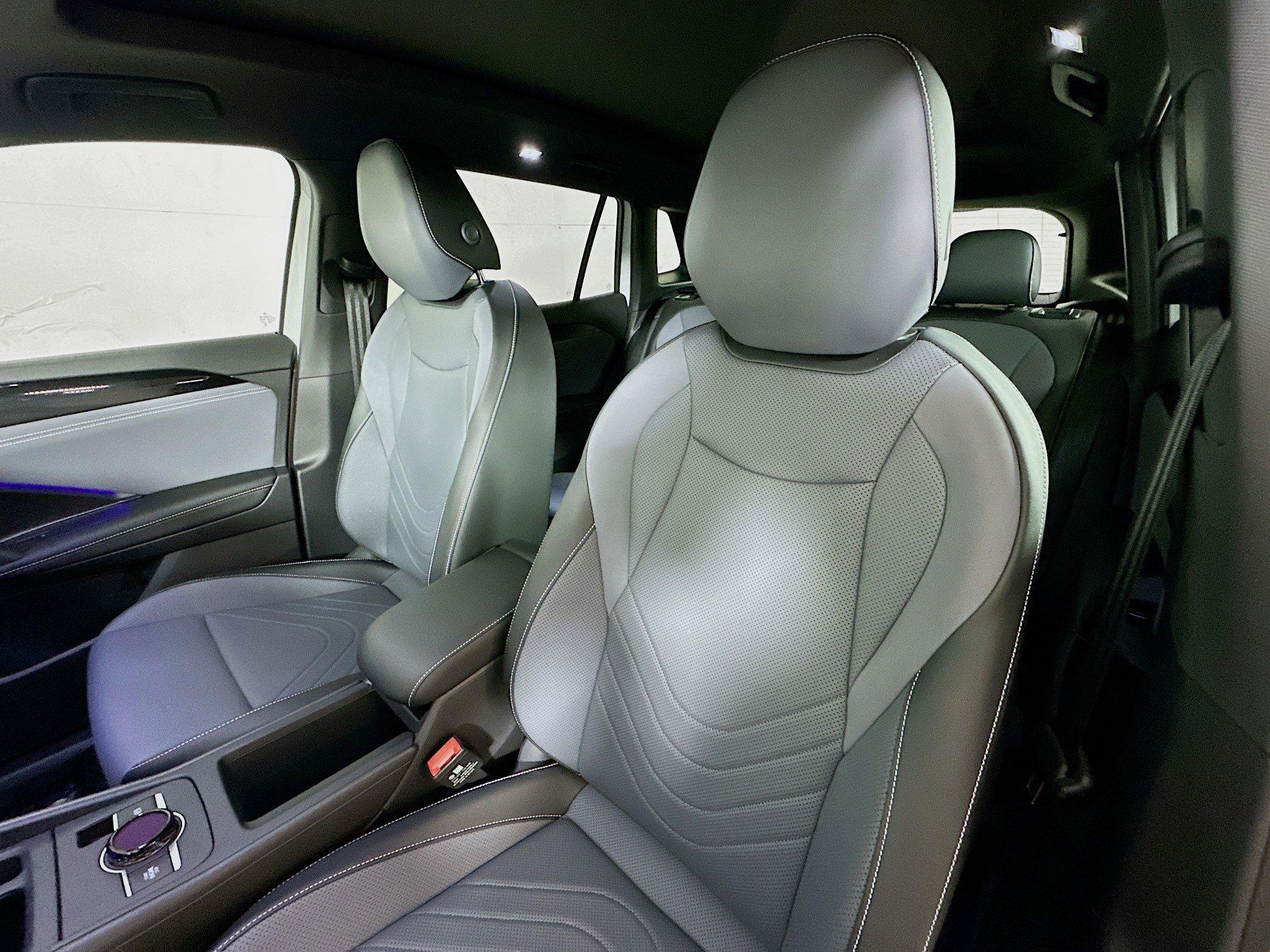 New 2026 Volkswagen Tiguan SE R-Line image 20