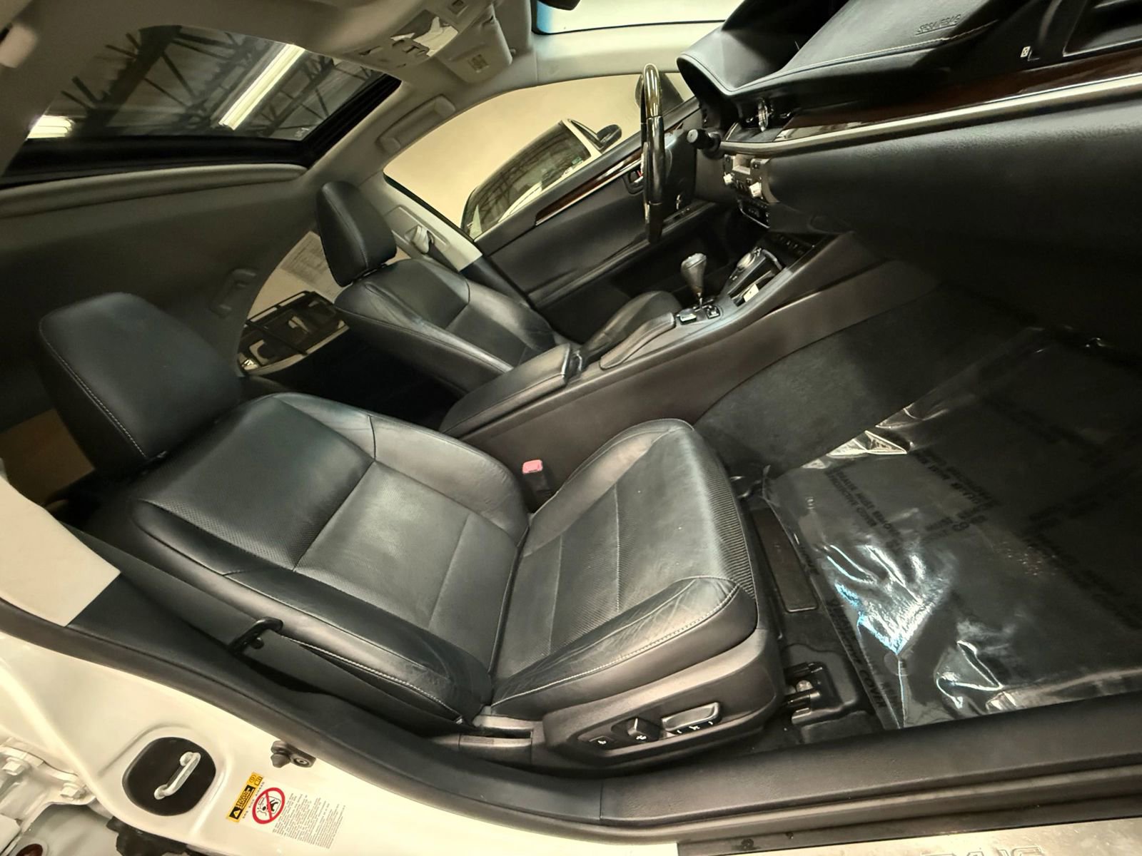 Used 2013 Lexus ES 350 w/ Luxury Pkg image 23