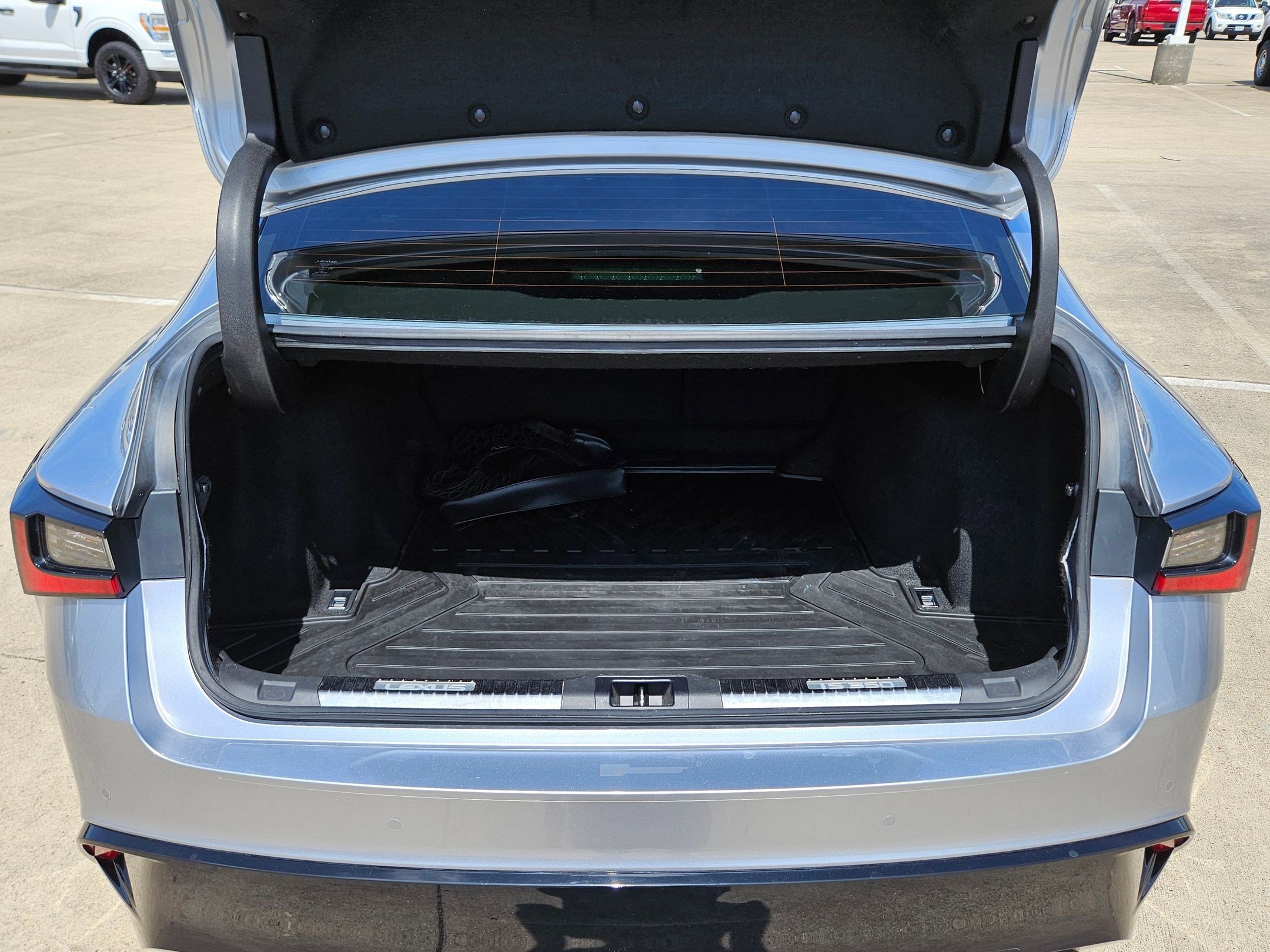 Used 2022 Lexus IS 350 F Sport w/ Dynamic Handling Package RWD image 28