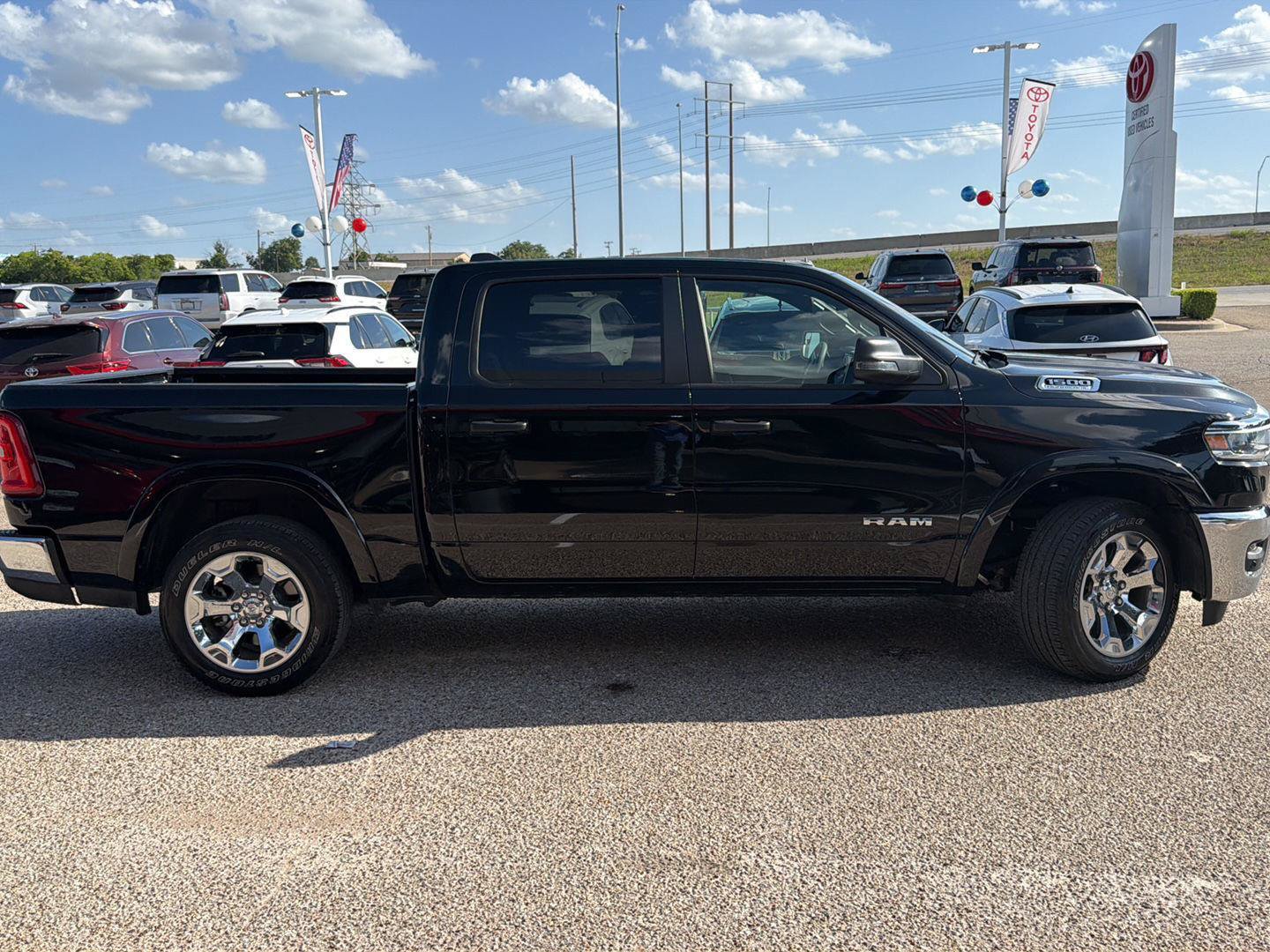 Used 2026 RAM 1500 Lone Star AWD/4WD image 2