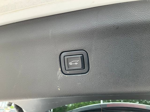 Used 2022 Buick Enclave Premium AWD/4WD image 20