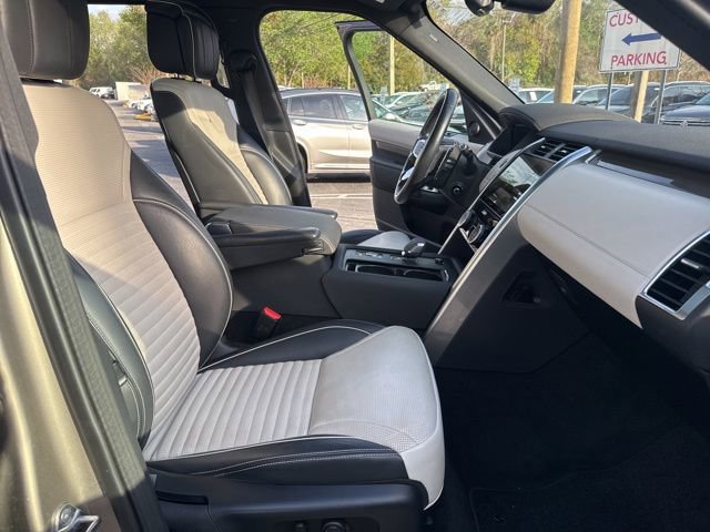 Used 2021 Land Rover Discovery HSE R-Dynamic image 35