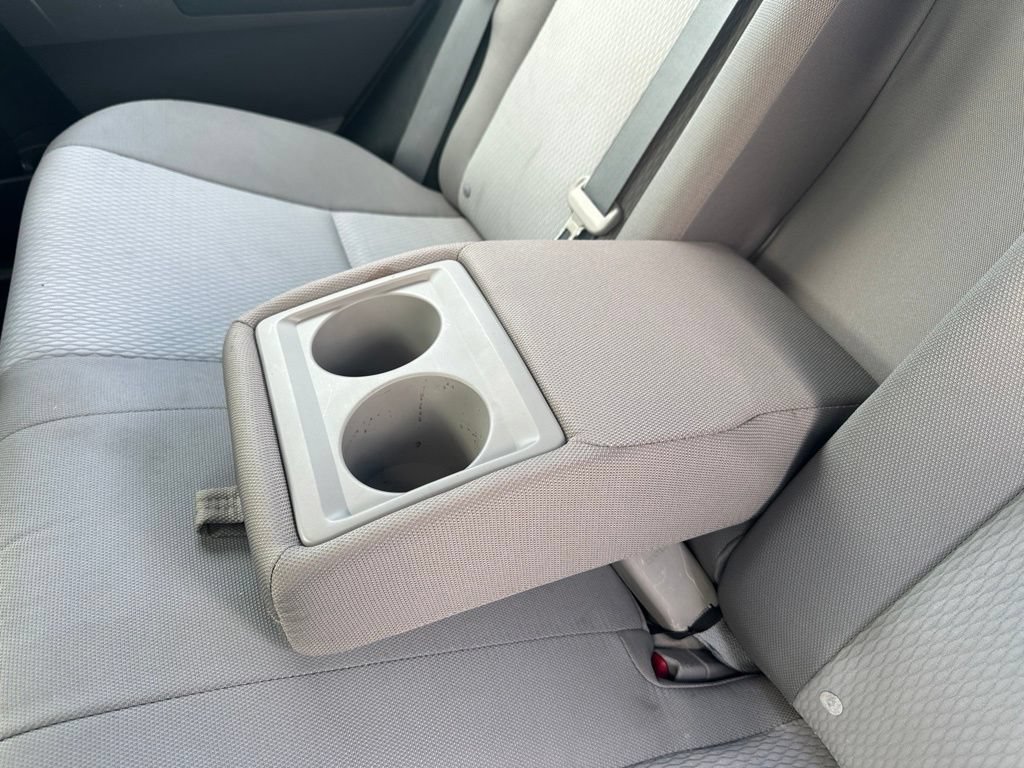Used 2016 Toyota Corolla LE FWD image 13