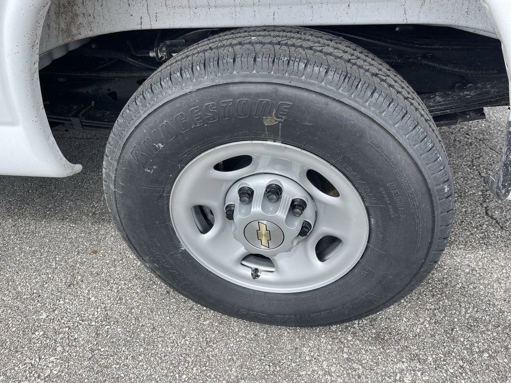 New 2026 Chevrolet Express 2500 w/ Driver Convenience Package image 5