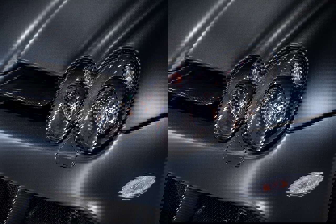 Used 2005 Mercedes-Benz SLR image 25