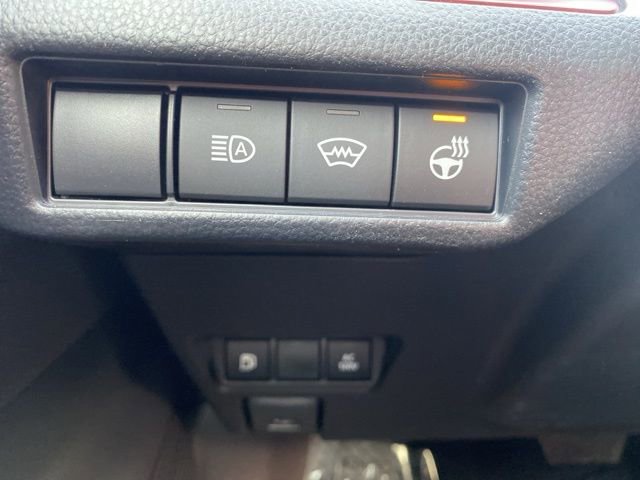 New 2026 Toyota Prius Plug-In Hybrid FWD image 28
