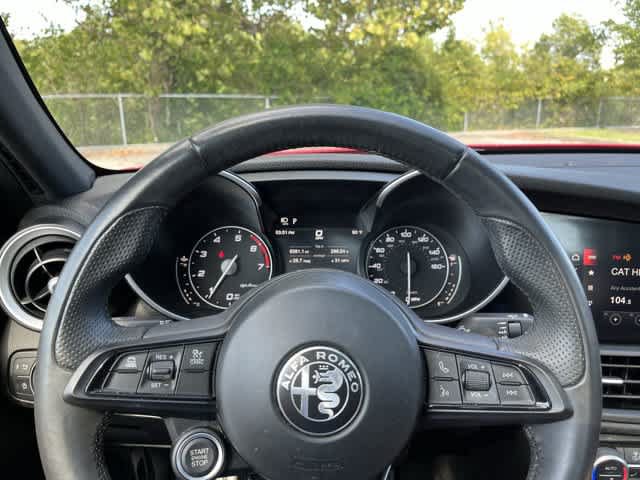Used 2022 Alfa Romeo Giulia Ti AWD/4WD image 20