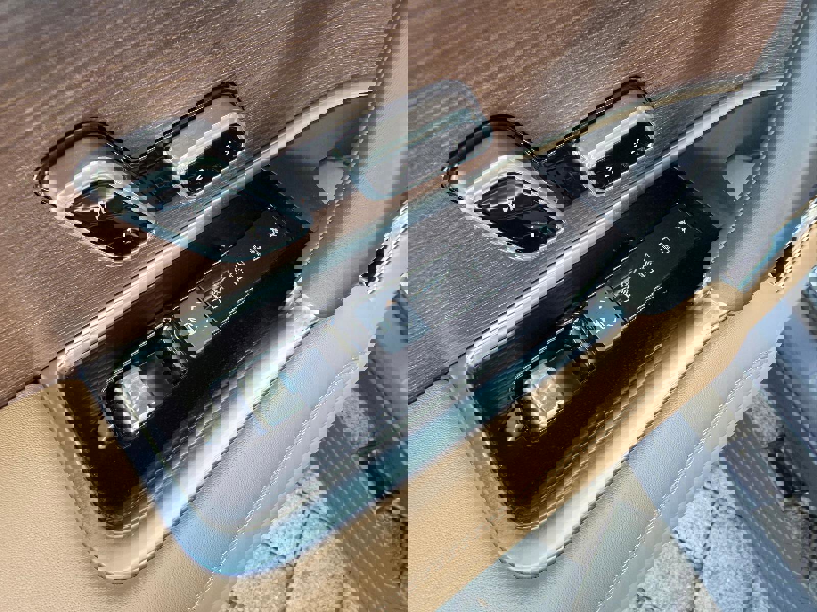 Used 2024 Land Rover Range Rover Long Wheelbase Autobiography image 47