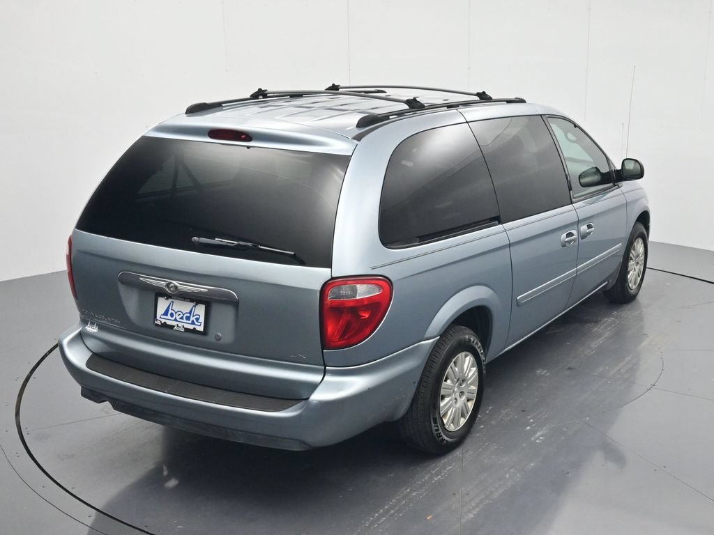 Used 2005 Chrysler Town & Country LX w/ Popular Equipment Group II FWD image 30