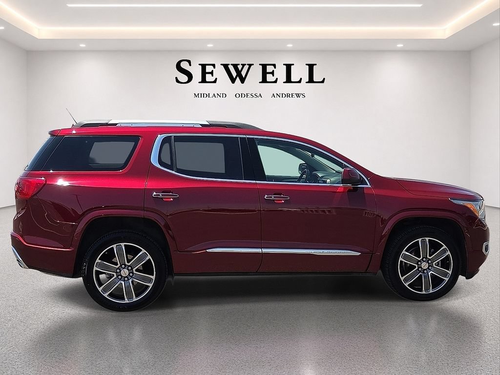 Used 2018 GMC Acadia Denali w/ Technology Package FWD image 5