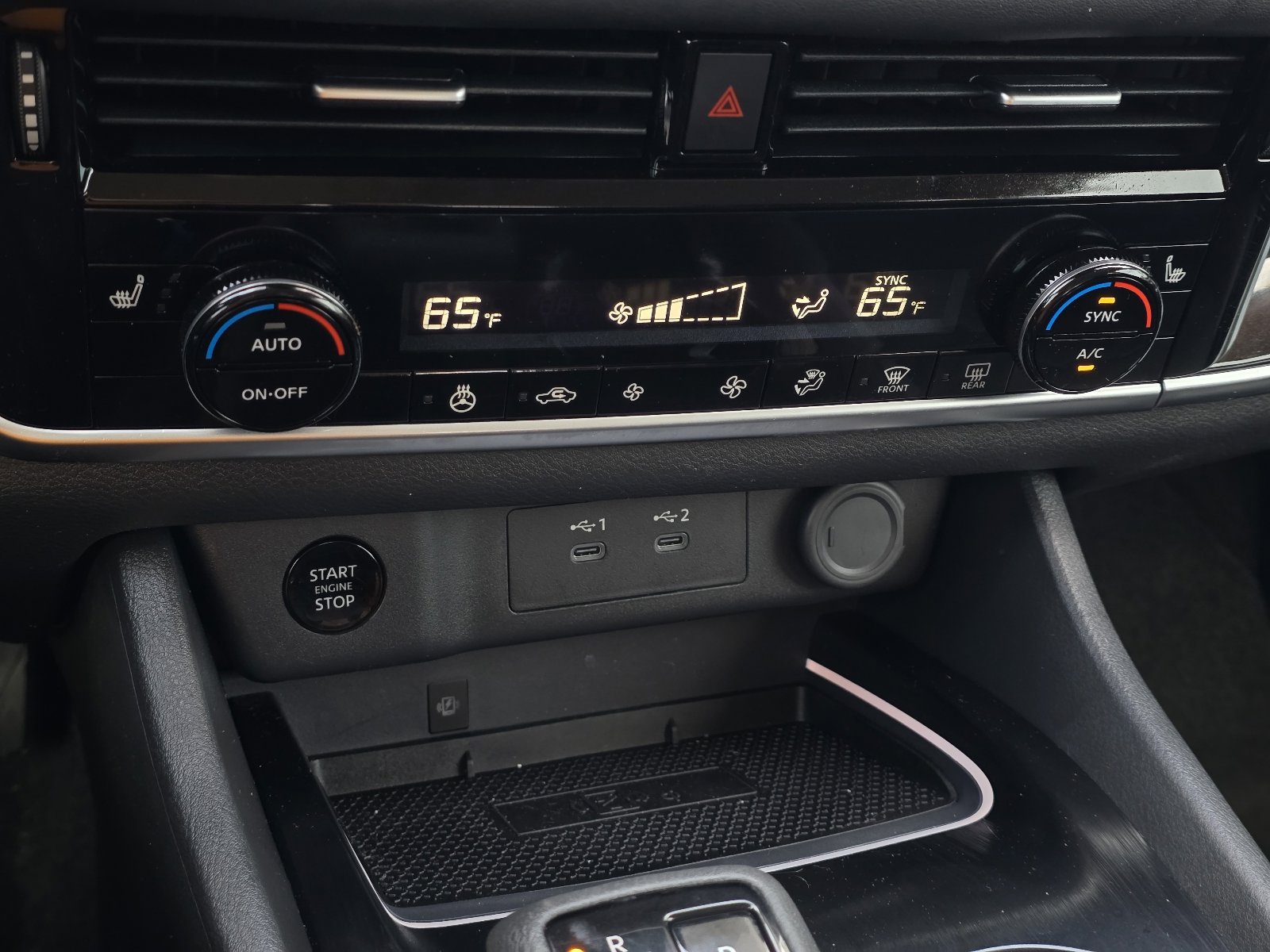 Used 2025 Nissan Rogue SL image 20