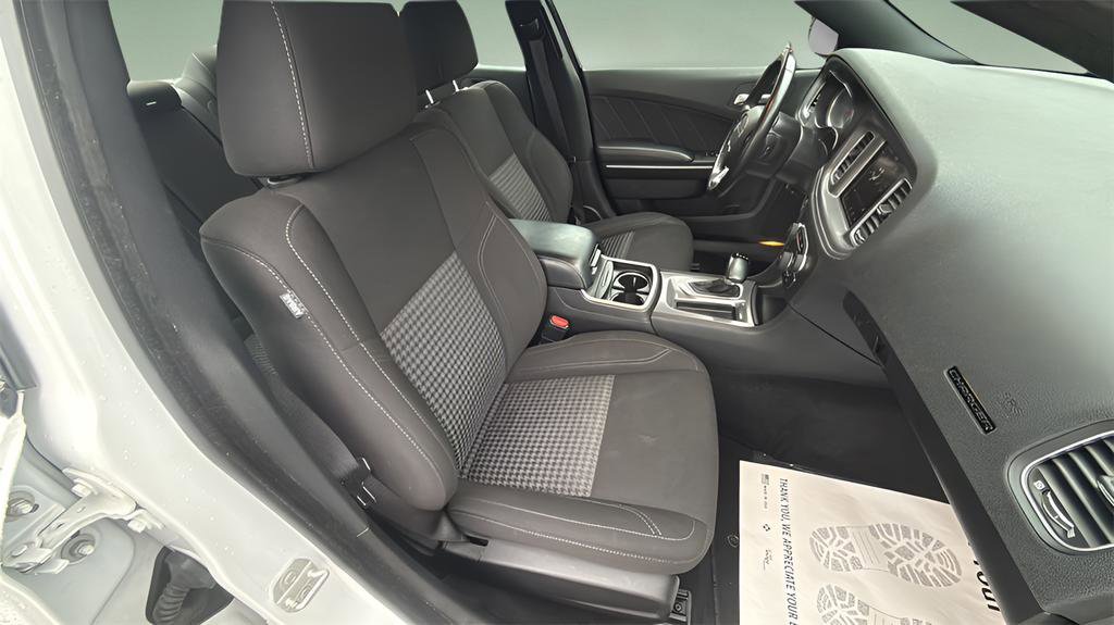 Used 2023 Dodge Charger SXT image 15