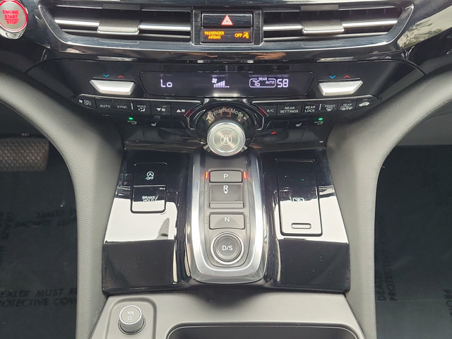 Used 2025 Acura MDX FWD image 17