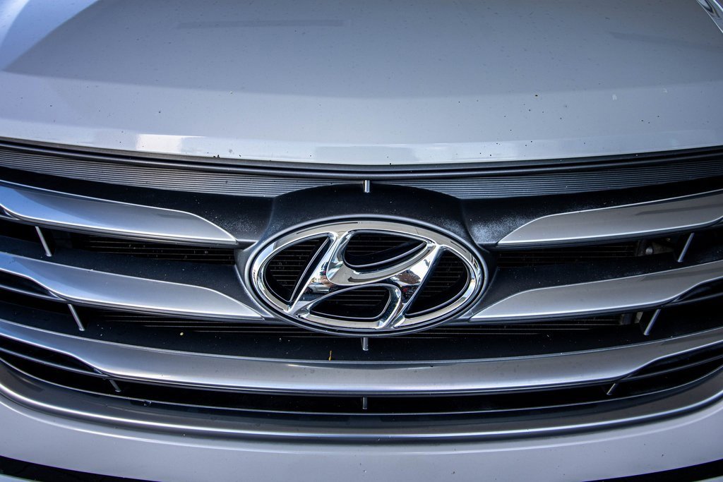 Used 2018 Hyundai Santa Fe Sport image 8